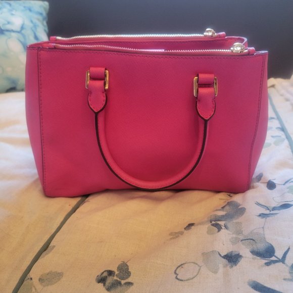 Micheal kors purse - Picture 2 of 4